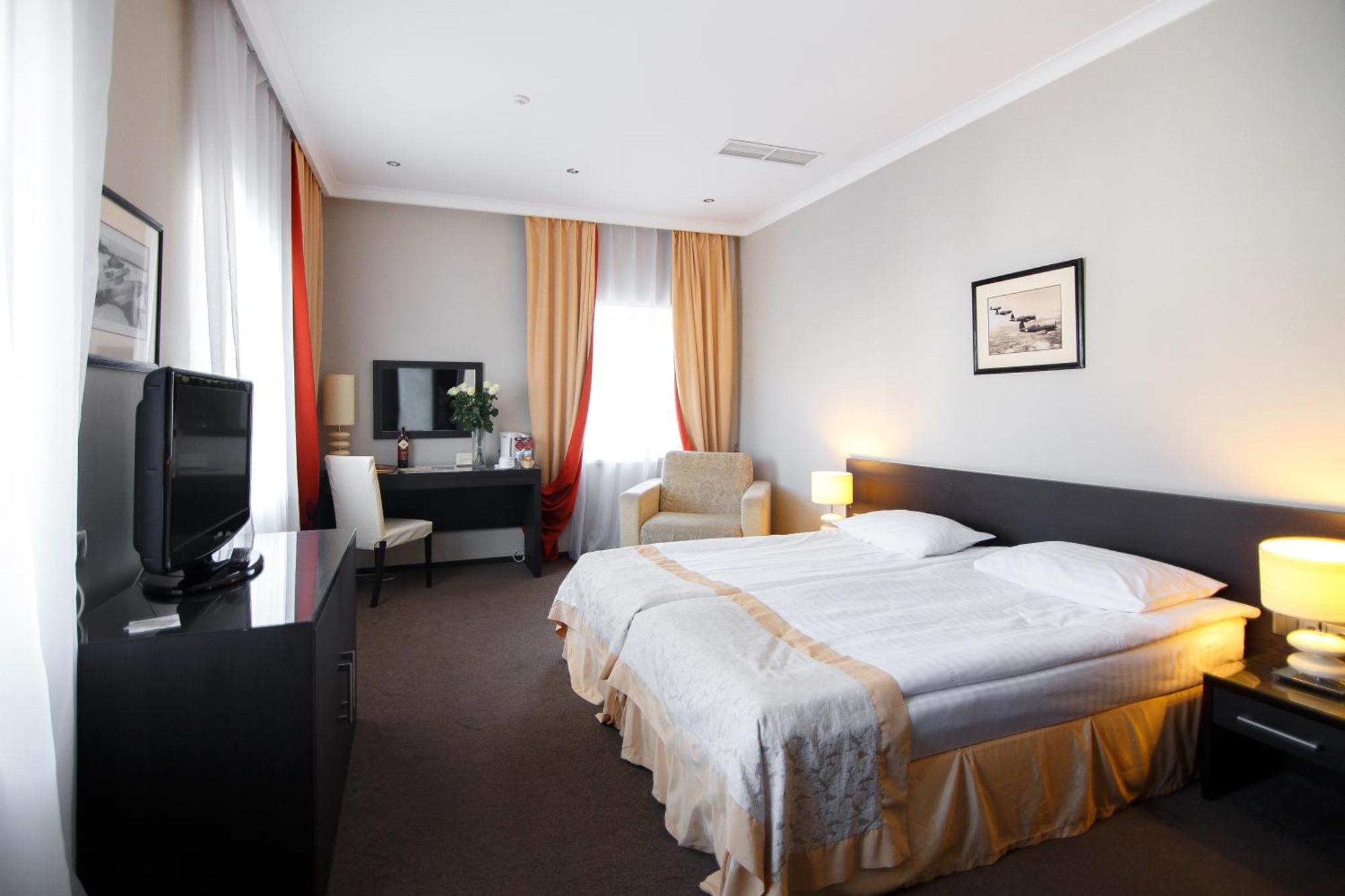 Optima Kropyvnytskyi Hotel エクステリア 写真