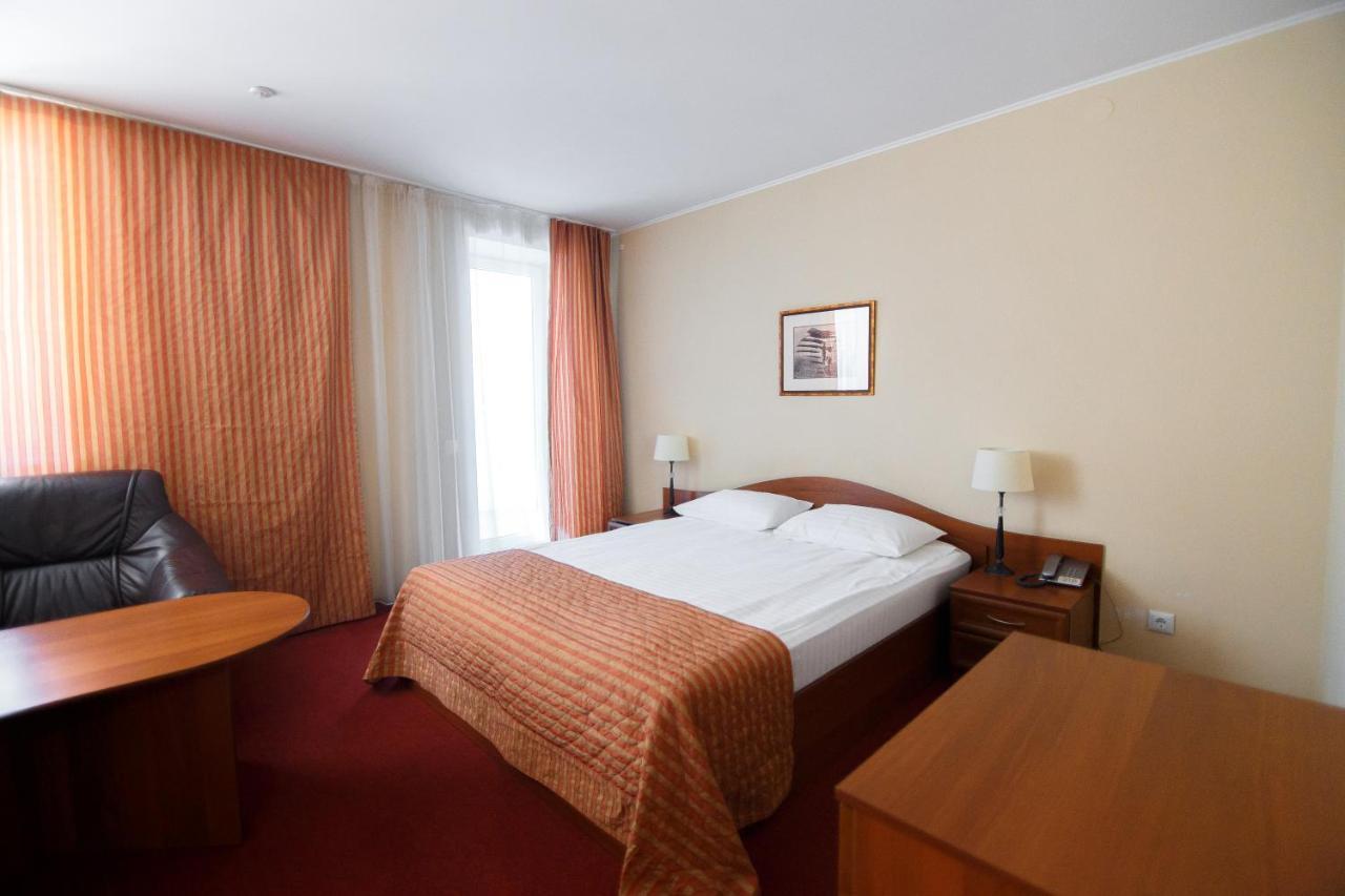 Optima Kropyvnytskyi Hotel エクステリア 写真