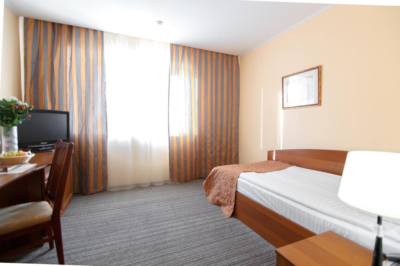 Optima Kropyvnytskyi Hotel エクステリア 写真